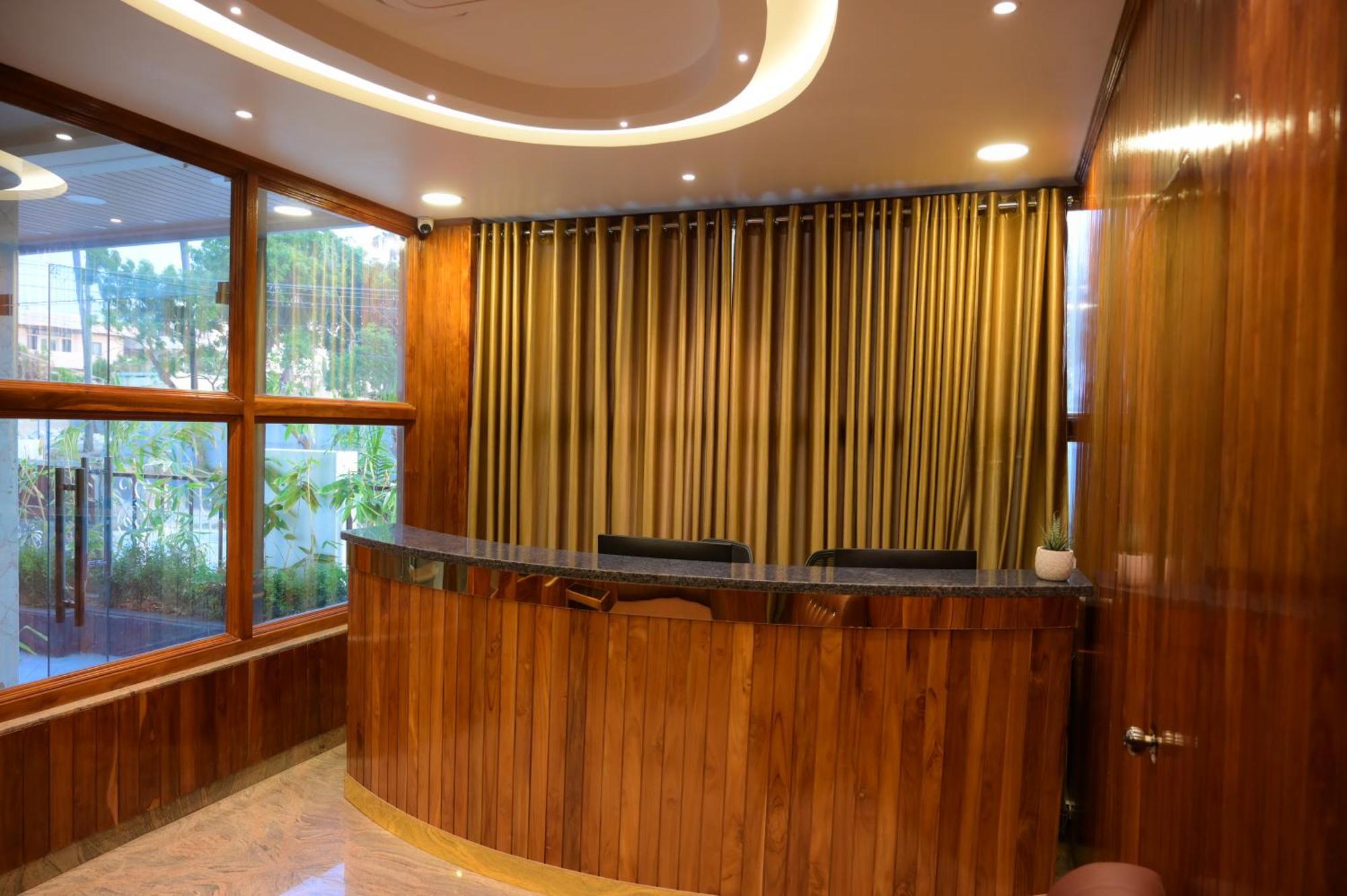 Ramraj Resort Канниякумари Экстерьер фото